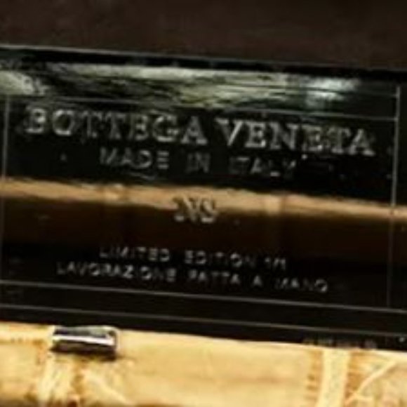 BOTTEGA VENETA Crocodile Knot Clutch Limited Ultra Limited Edition 1/1 - Picture 2 of 11
